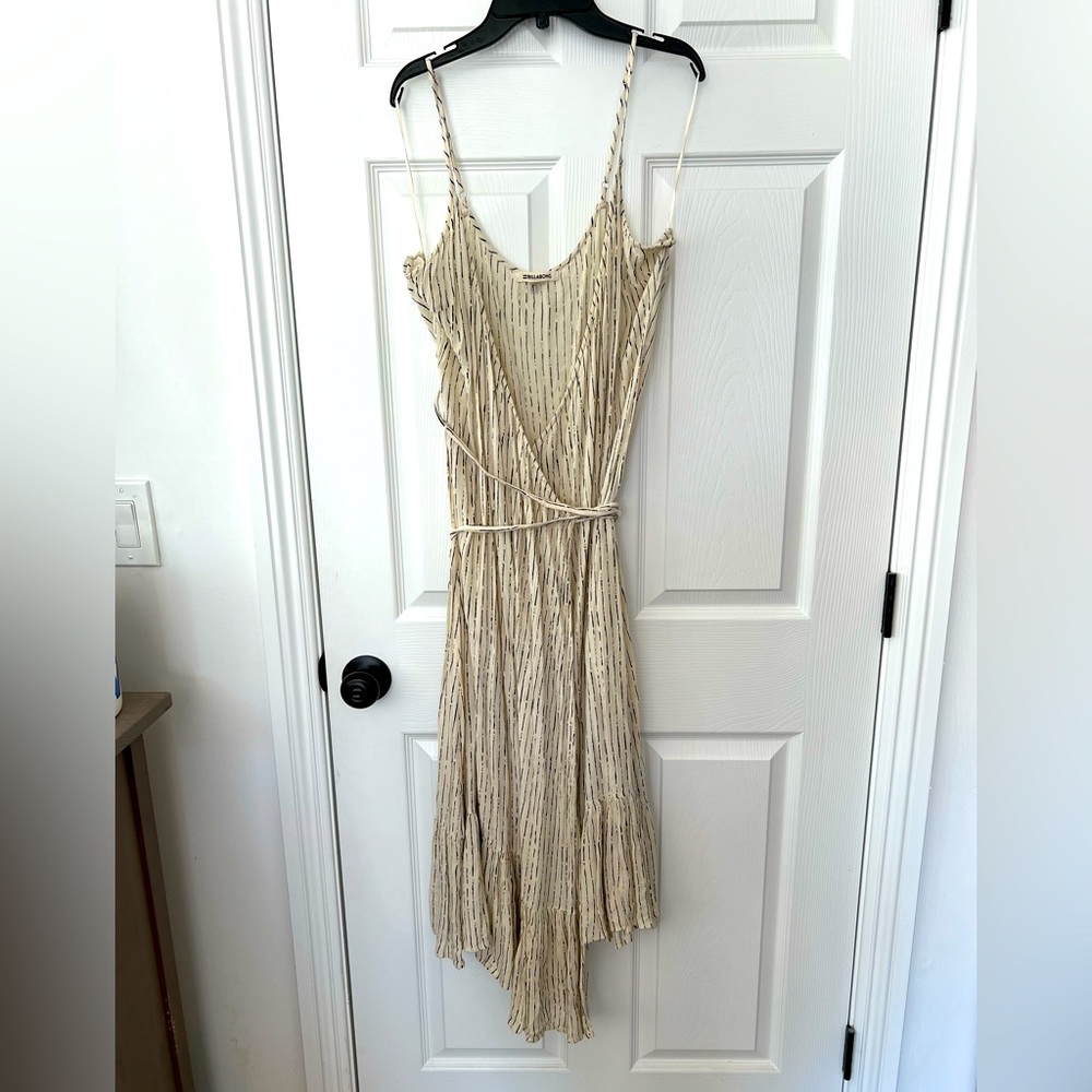 Billabong cream and black spaghetti strap warm midi dress